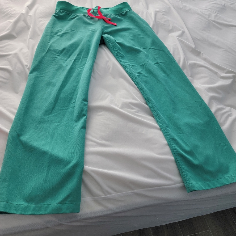 Figs, XS, petite set